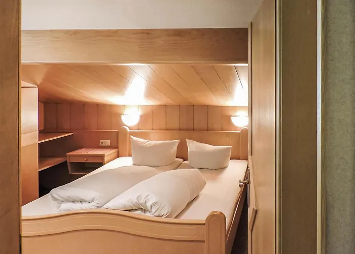 Daire Charmante Ferienwohnung Kappl